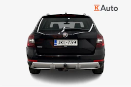 musta Skoda Octavia 2018 kuva 3.