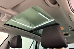 musta Skoda Octavia 2018 kuva 12.