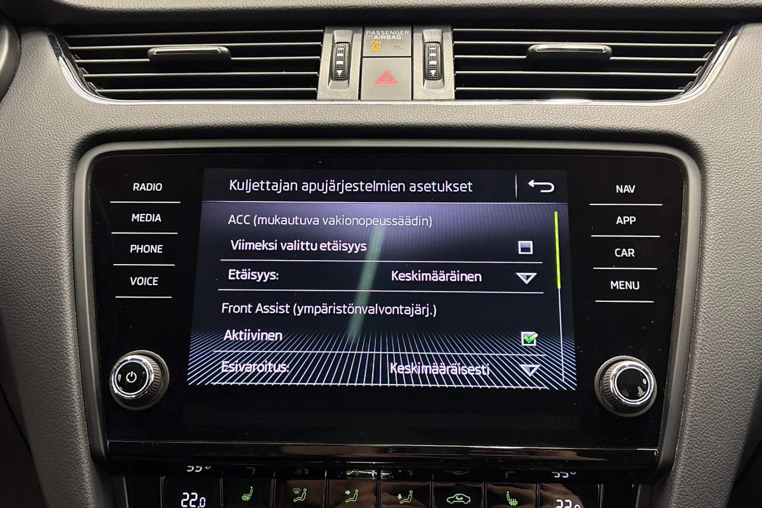 musta Skoda Octavia 2018 kuva 19.