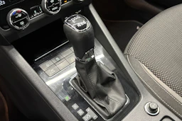 musta Skoda Octavia 2018 kuva 24.