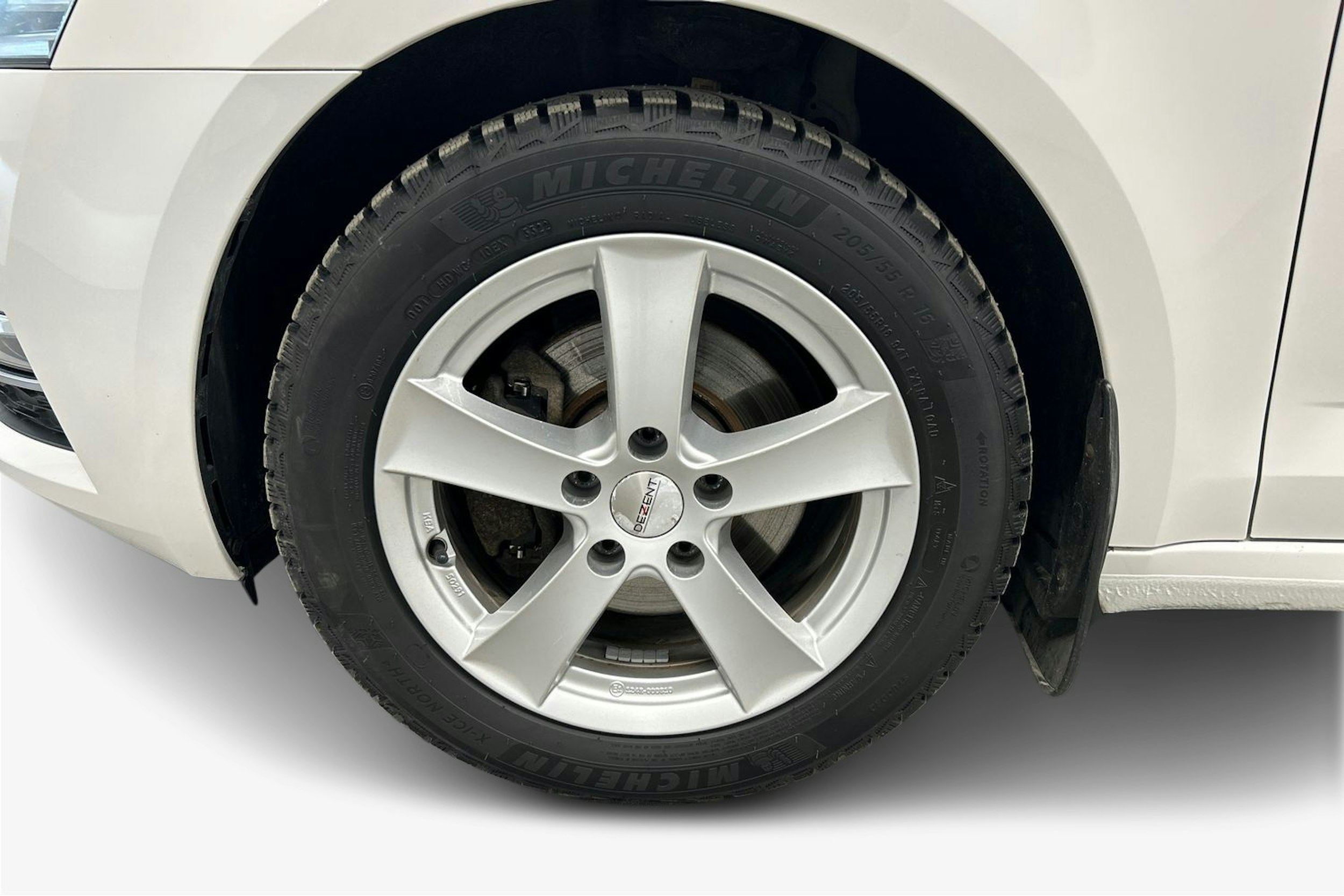 valkoinen Skoda Octavia 2018 kuva 9.