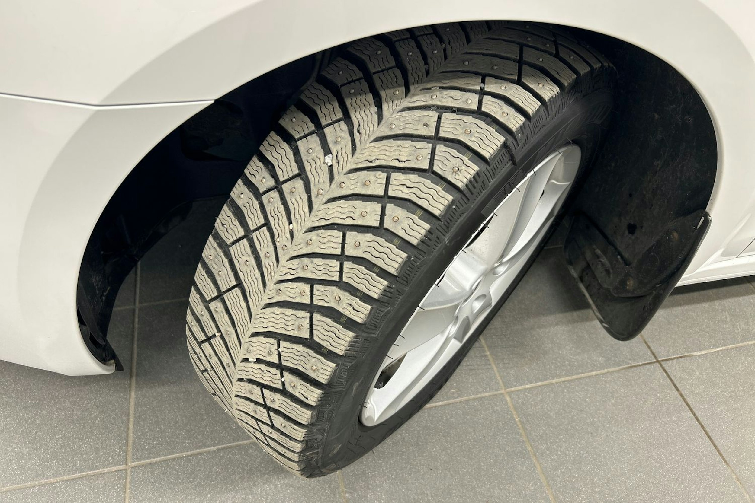 valkoinen Skoda Octavia 2018 kuva 10.