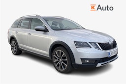 Harmaa Skoda OCTAVIA 2018 kuva 1.