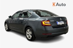 harmaa Skoda Octavia 2018 kuva 2.
