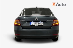harmaa Skoda Octavia 2018 kuva 3.