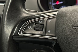 harmaa Skoda Octavia 2018 kuva 18.