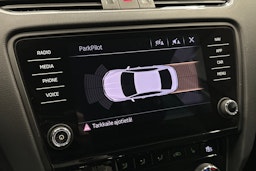 harmaa Skoda Octavia 2018 kuva 29.