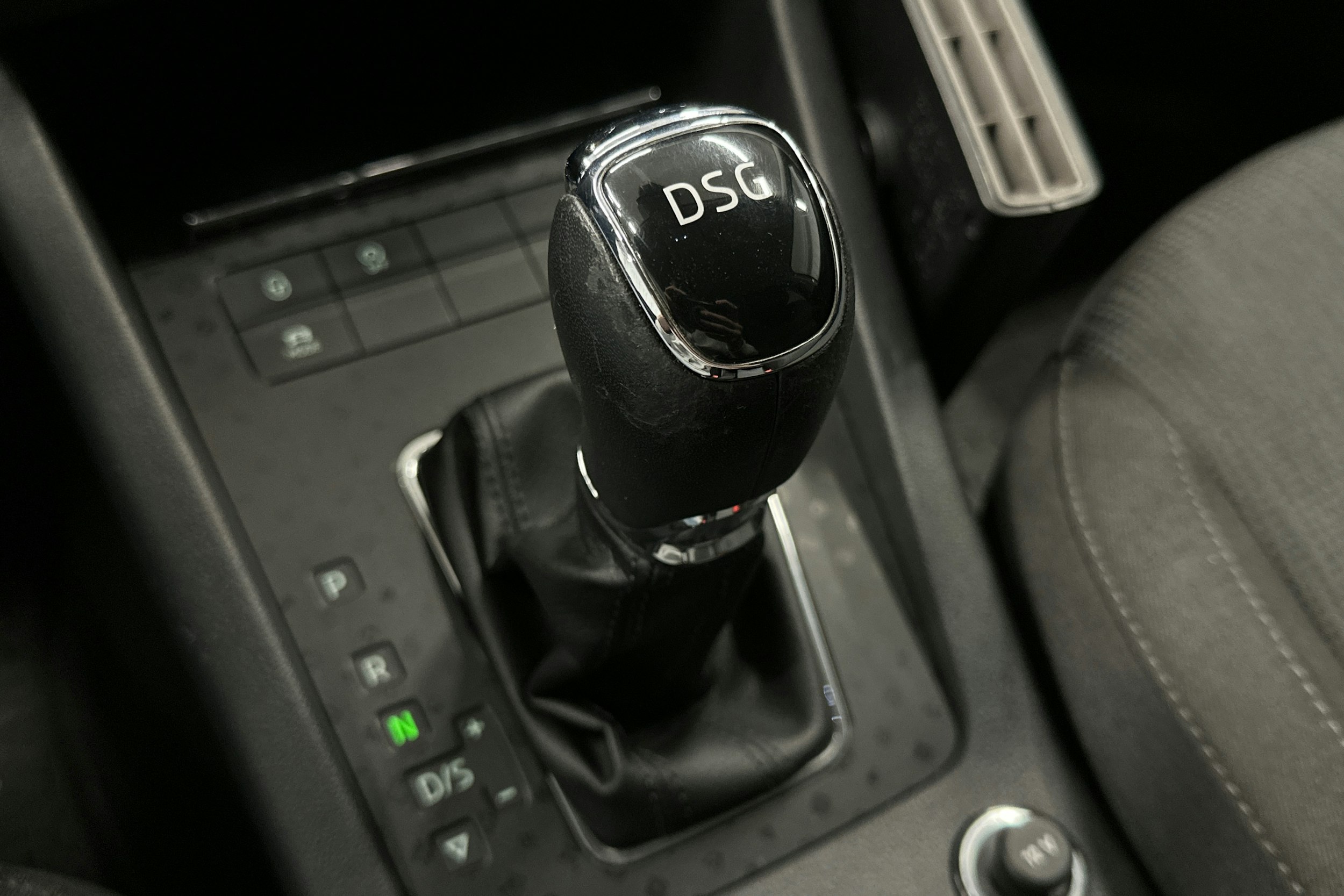 harmaa Skoda Octavia 2018 kuva 31.