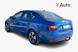 sininen Skoda Octavia 2018 kuva 2.