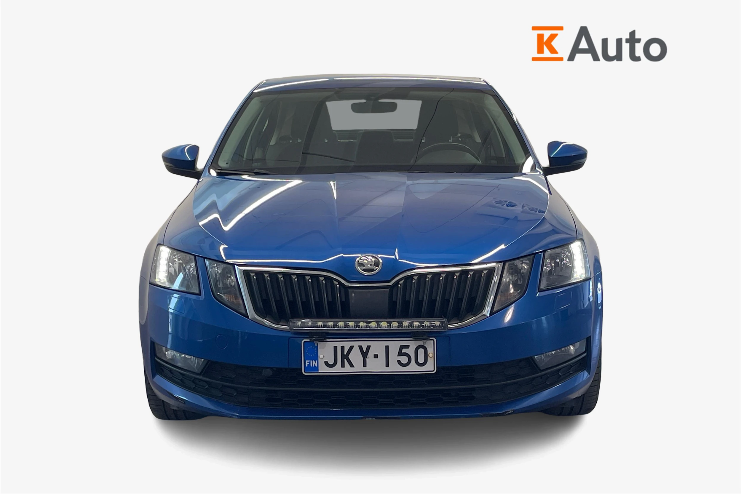sininen Skoda Octavia 2018 kuva 5.