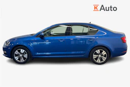 sininen Skoda Octavia 2018 kuva 7.