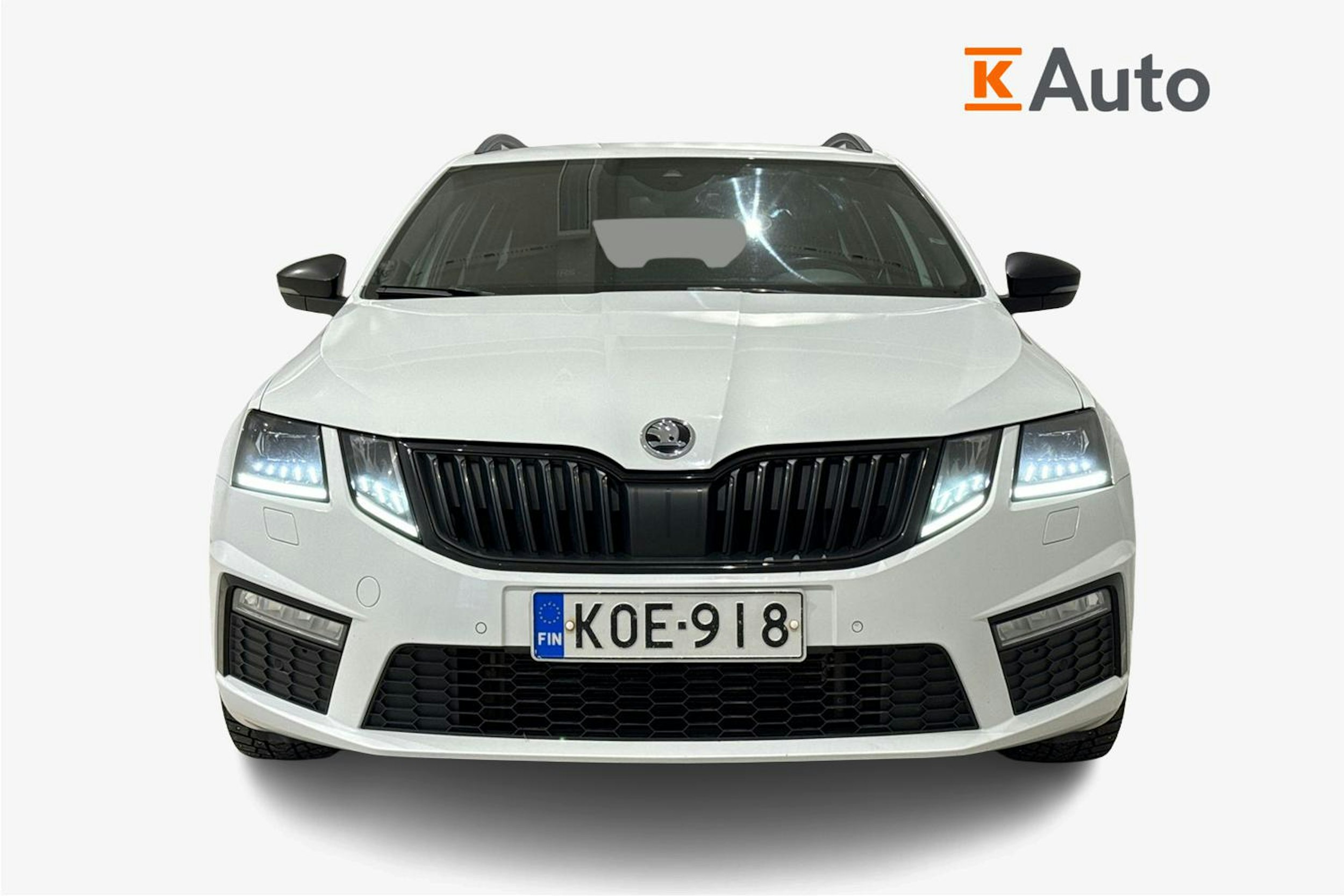 valkoinen Skoda Octavia 2018 kuva 5.
