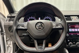 valkoinen Skoda Octavia 2018 kuva 20.