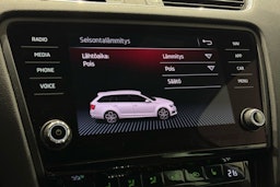 valkoinen Skoda Octavia 2018 kuva 25.