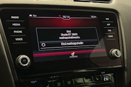 valkoinen Skoda Octavia 2018 kuva 26.