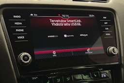 valkoinen Skoda Octavia 2018 kuva 28.