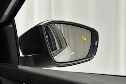 valkoinen Skoda Octavia 2018 kuva 31.