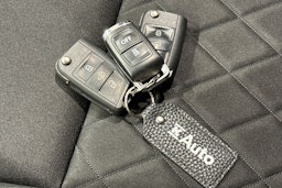 valkoinen Skoda Octavia 2018 kuva 32.