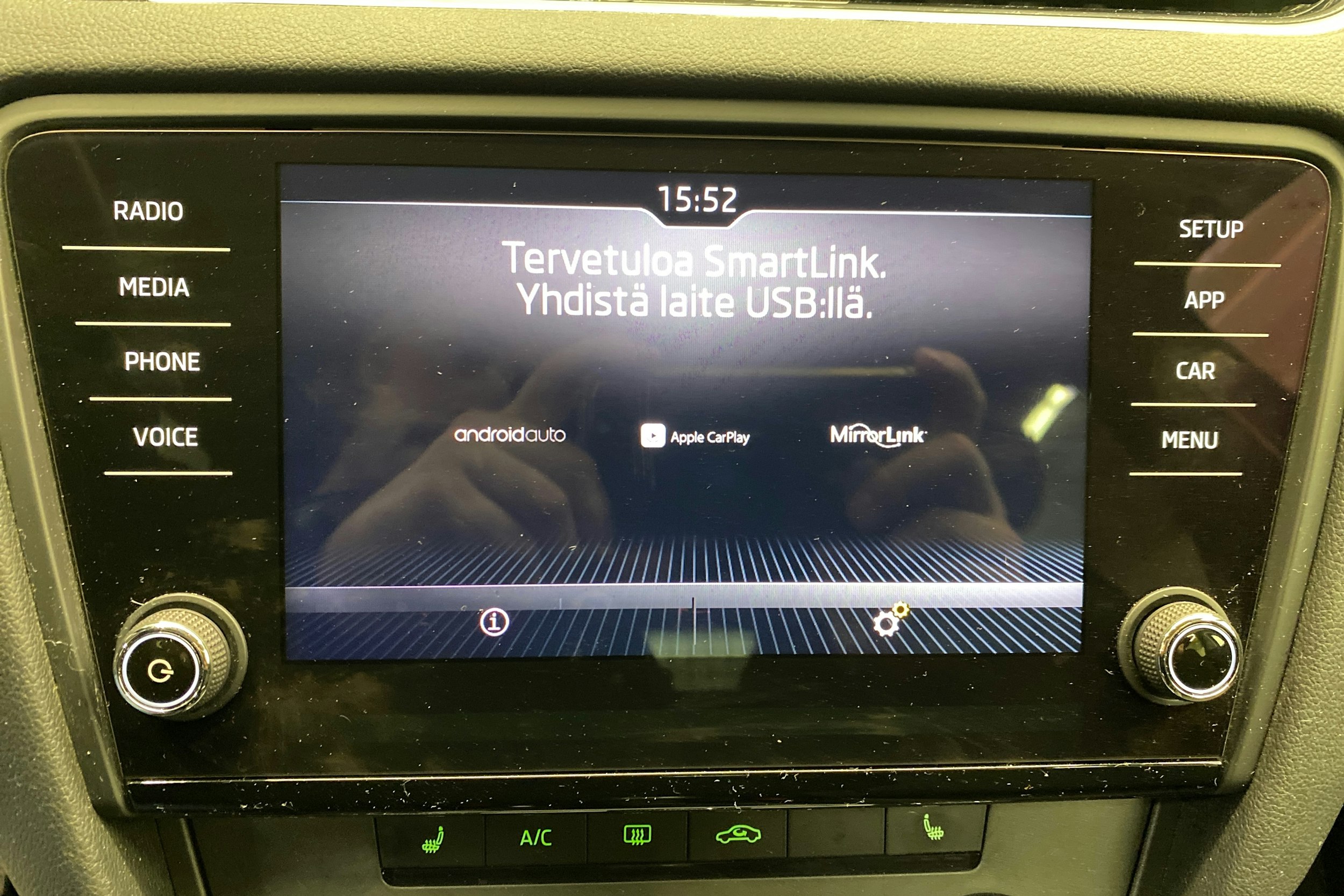 sininen Skoda Octavia 2018 kuva 19.