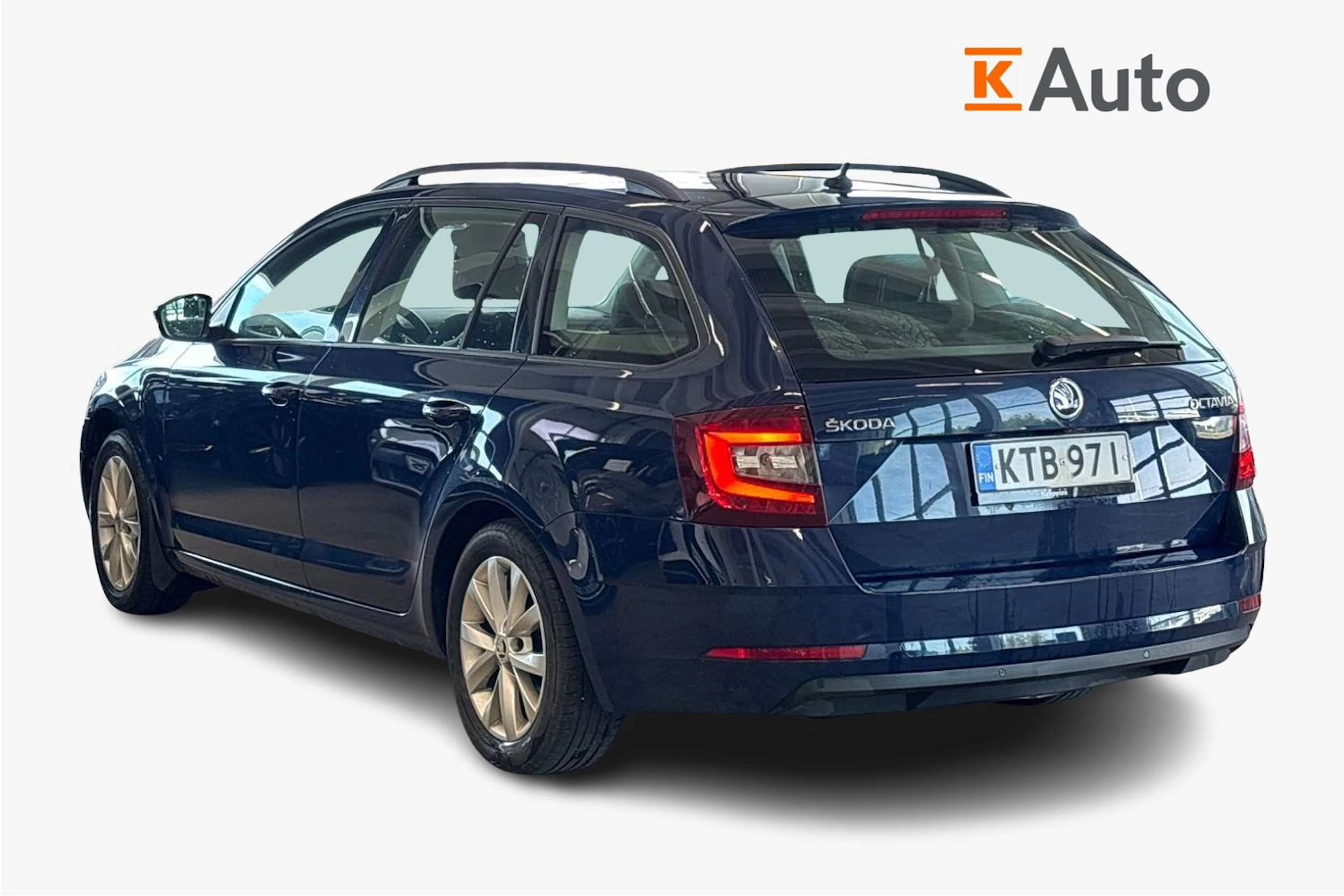 sininen Skoda Octavia 2018 kuva 2.