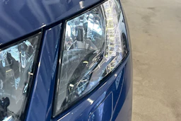 sininen Skoda Octavia 2018 kuva 4.