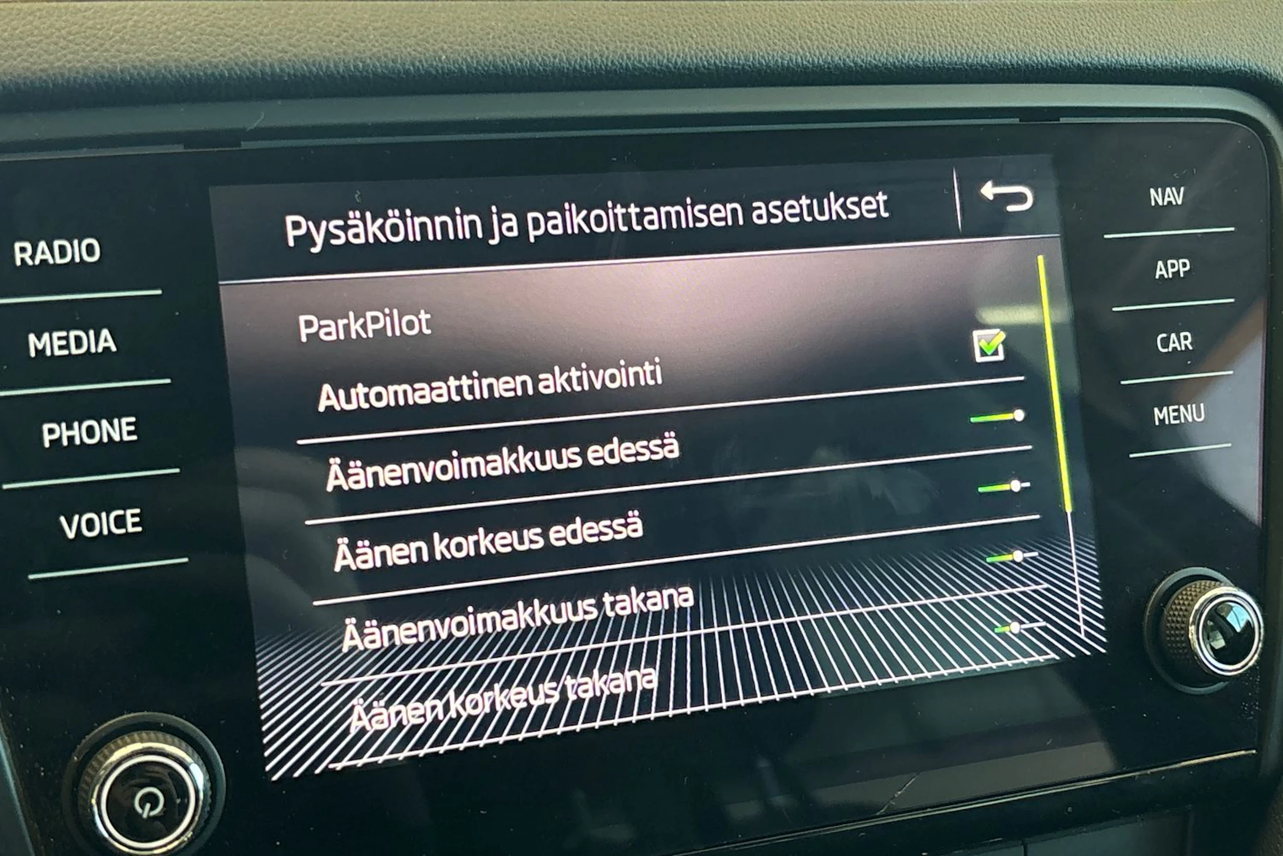 sininen Skoda Octavia 2018 kuva 25.