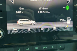 sininen Skoda Octavia 2018 kuva 27.