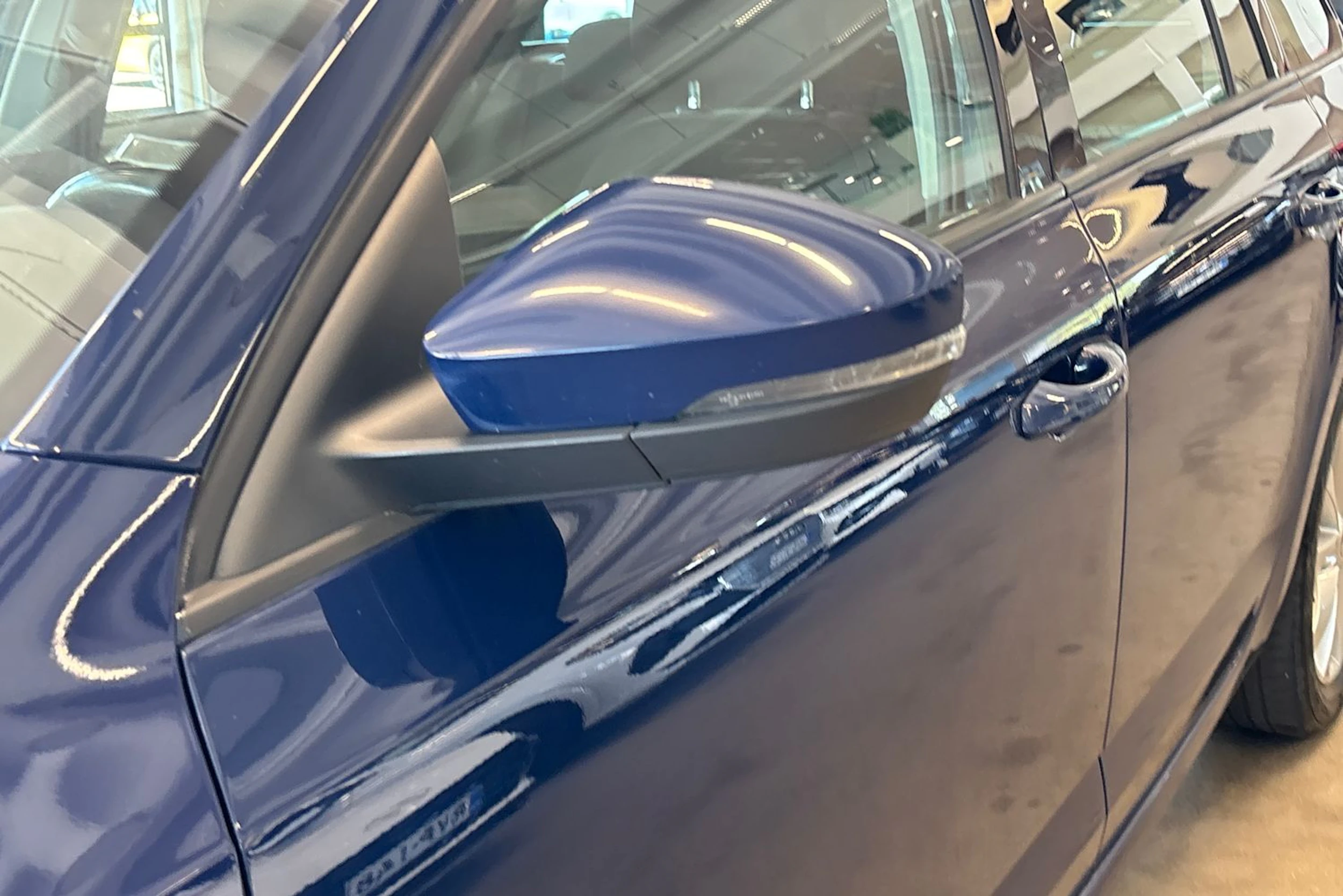 sininen Skoda Octavia 2018 kuva 36.