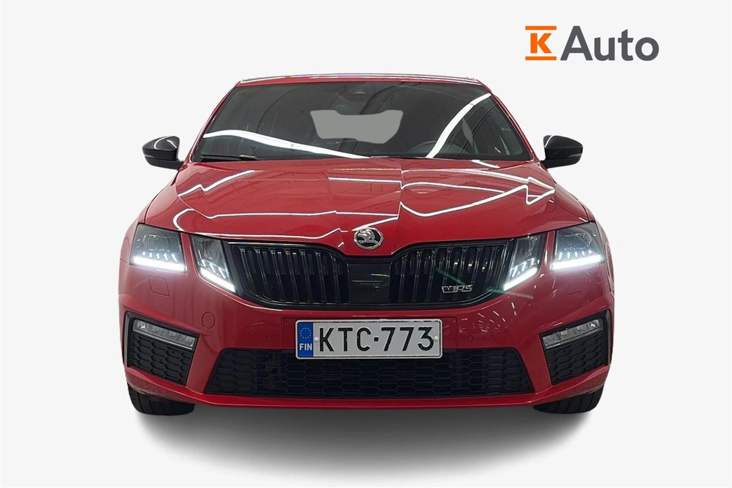 Punainen Skoda OCTAVIA 2018 kuva 4.