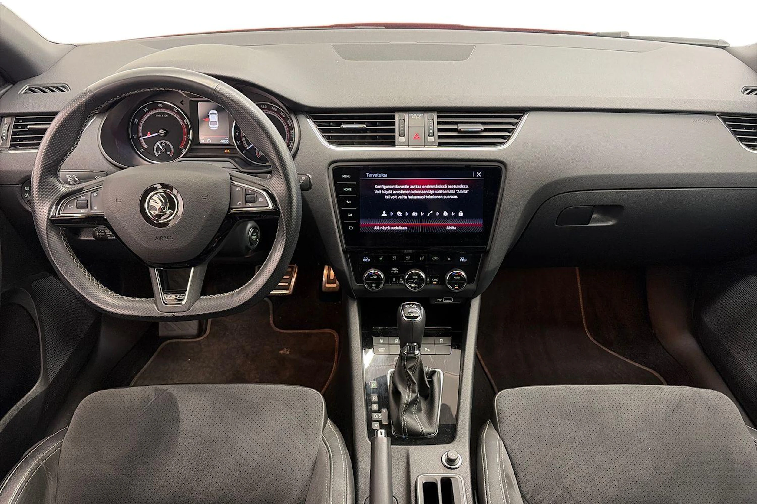 Punainen Skoda OCTAVIA 2018 kuva 7.
