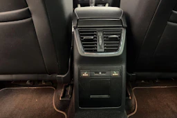 Punainen Skoda OCTAVIA 2018 kuva 9.