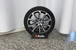 Punainen Skoda OCTAVIA 2018 kuva 11.