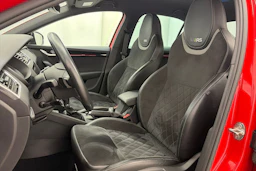 Punainen Skoda OCTAVIA 2018 kuva 13.