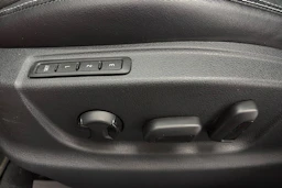 Punainen Skoda OCTAVIA 2018 kuva 14.