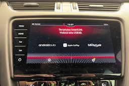 Punainen Skoda OCTAVIA 2018 kuva 23.