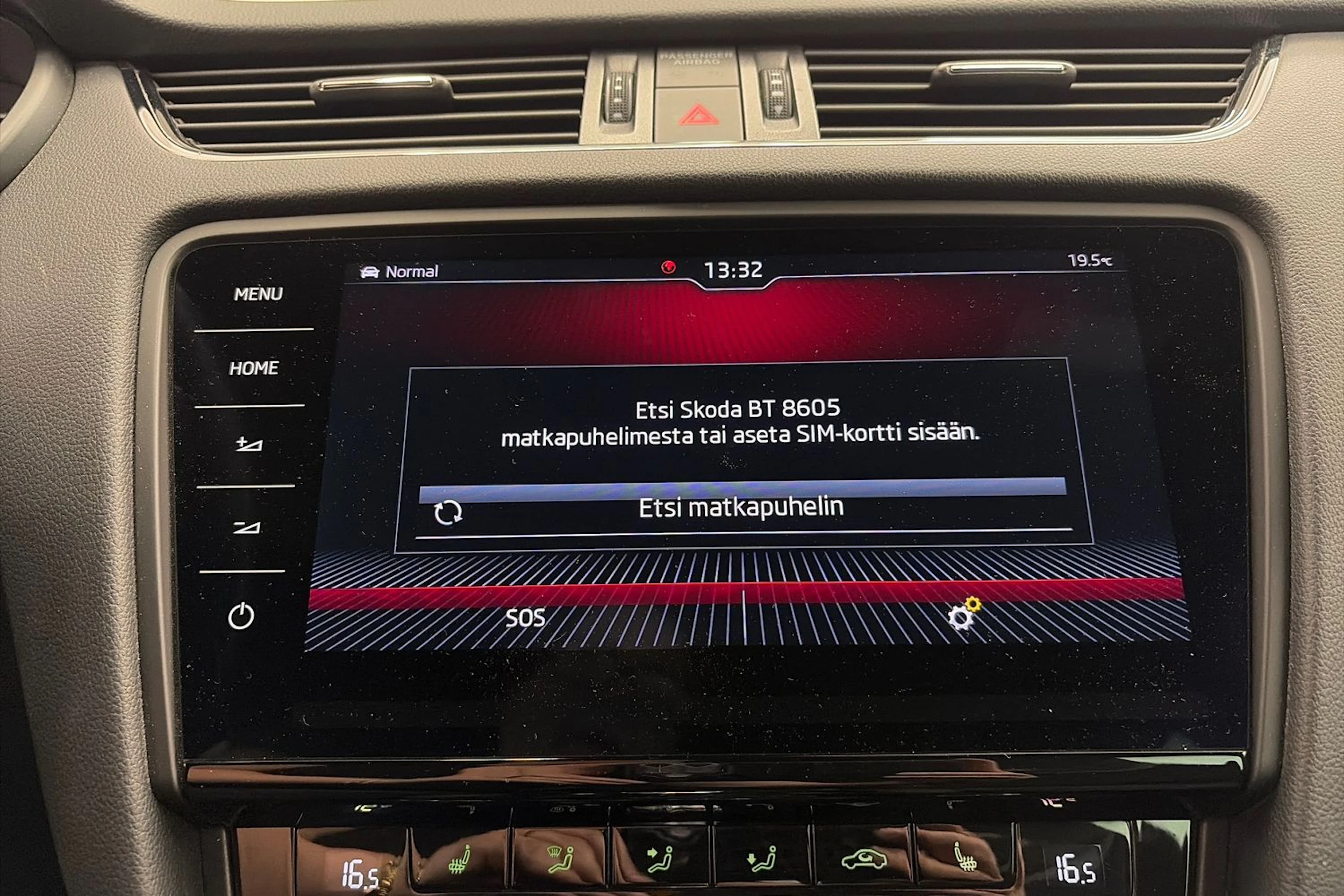 Punainen Skoda OCTAVIA 2018 kuva 26.