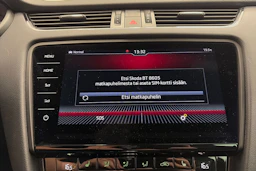 Punainen Skoda OCTAVIA 2018 kuva 26.