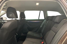 ruskea (beige) Skoda Octavia 2019 kuva 8.