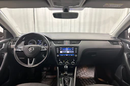 ruskea (beige) Skoda Octavia 2019 kuva 11.