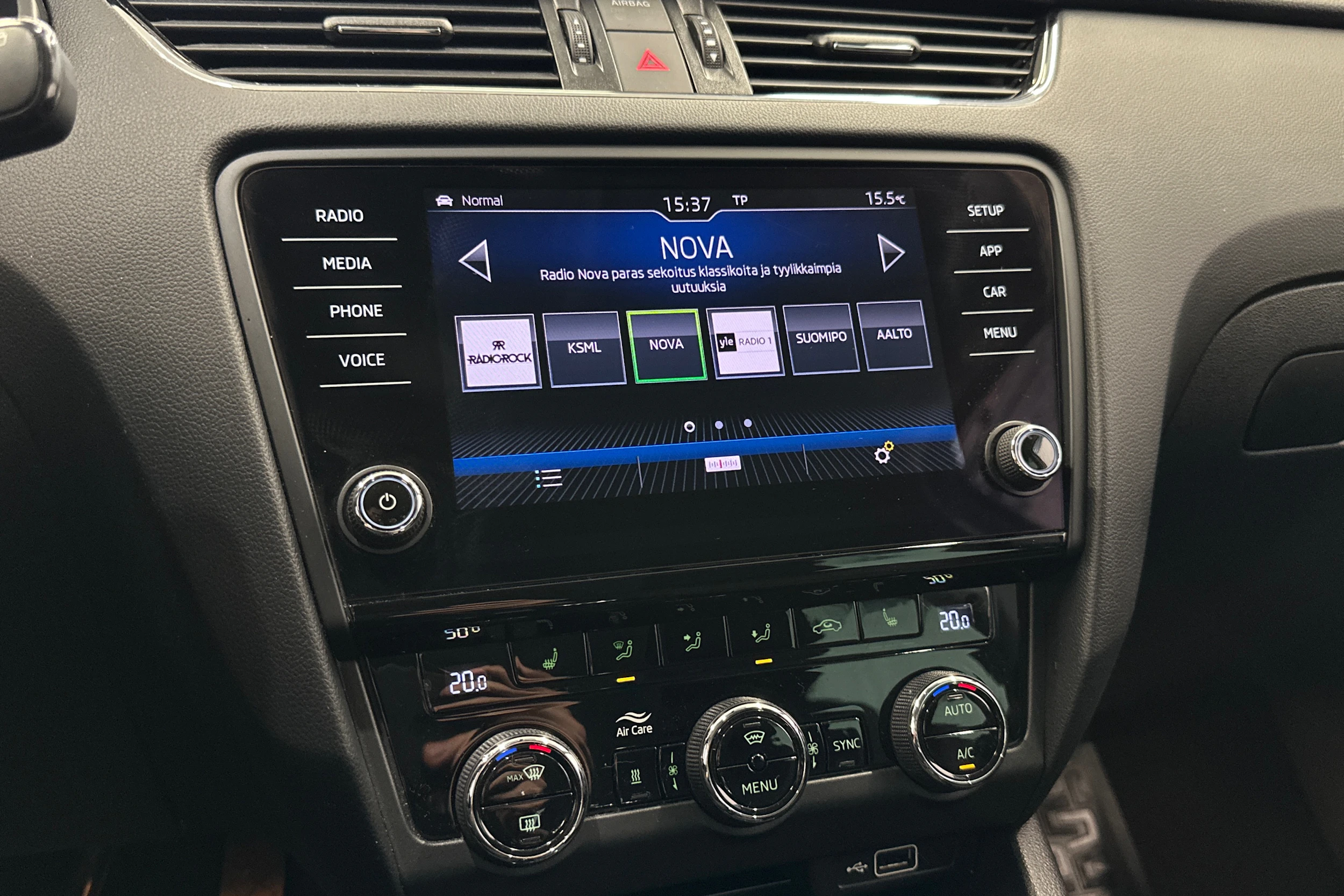 ruskea (beige) Skoda Octavia 2019 kuva 17.
