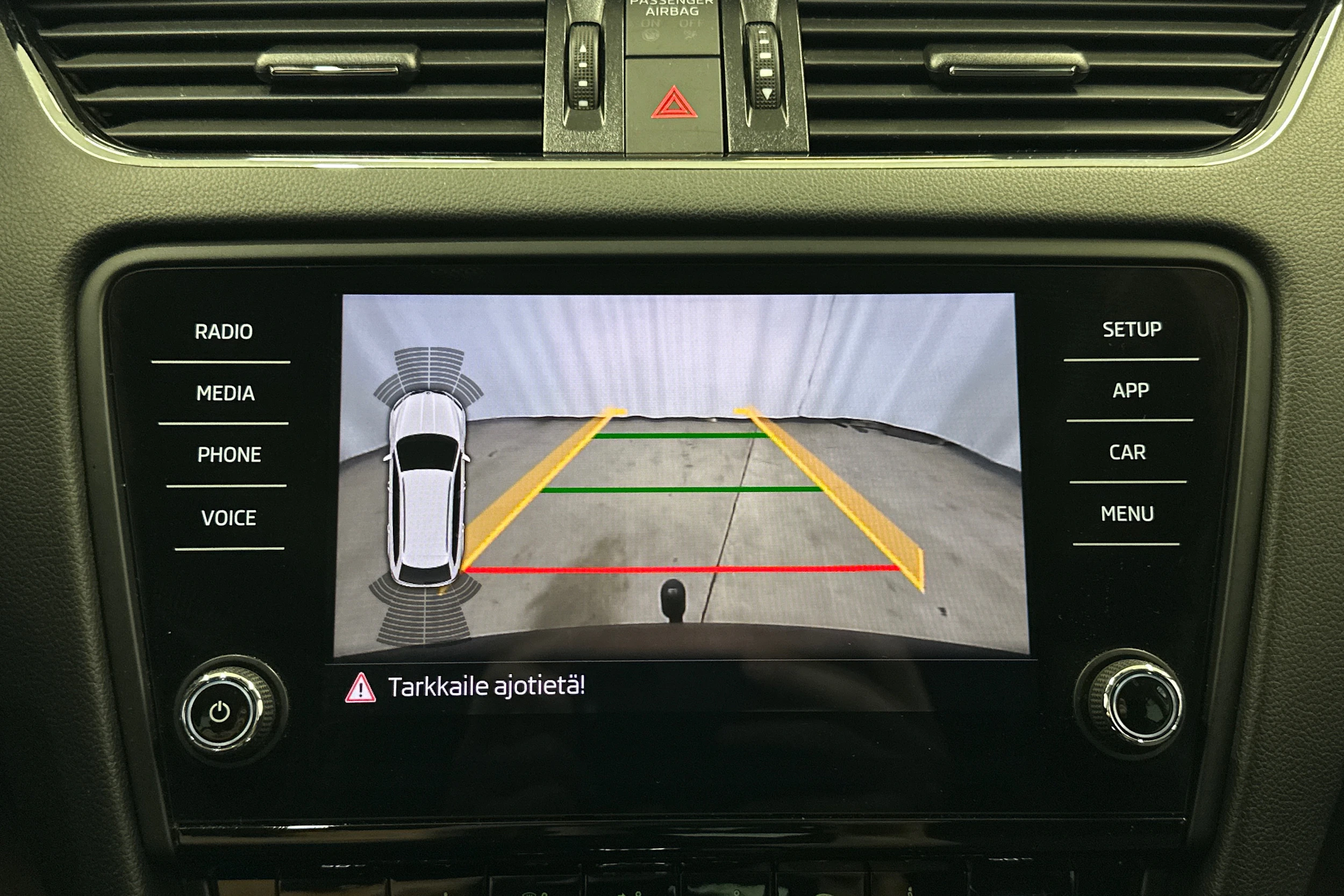 ruskea (beige) Skoda Octavia 2019 kuva 18.