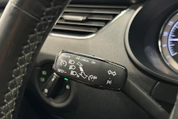 ruskea (beige) Skoda Octavia 2019 kuva 22.
