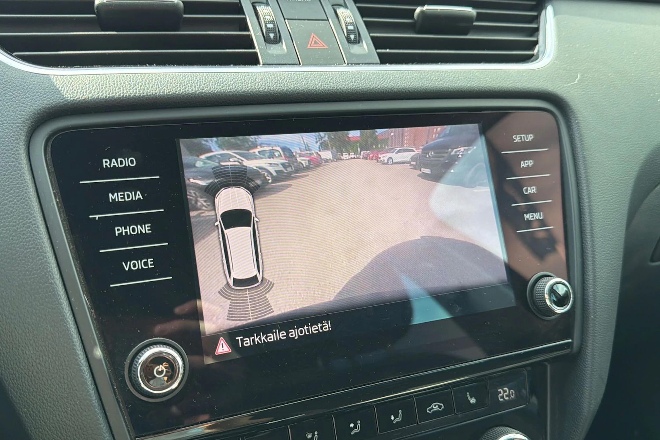 musta Skoda Octavia 2018 kuva 6.