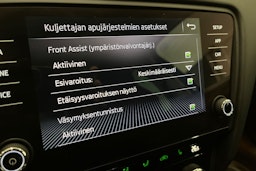 sininen Skoda Octavia 2018 kuva 22.
