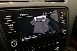 sininen Skoda Octavia 2018 kuva 24.