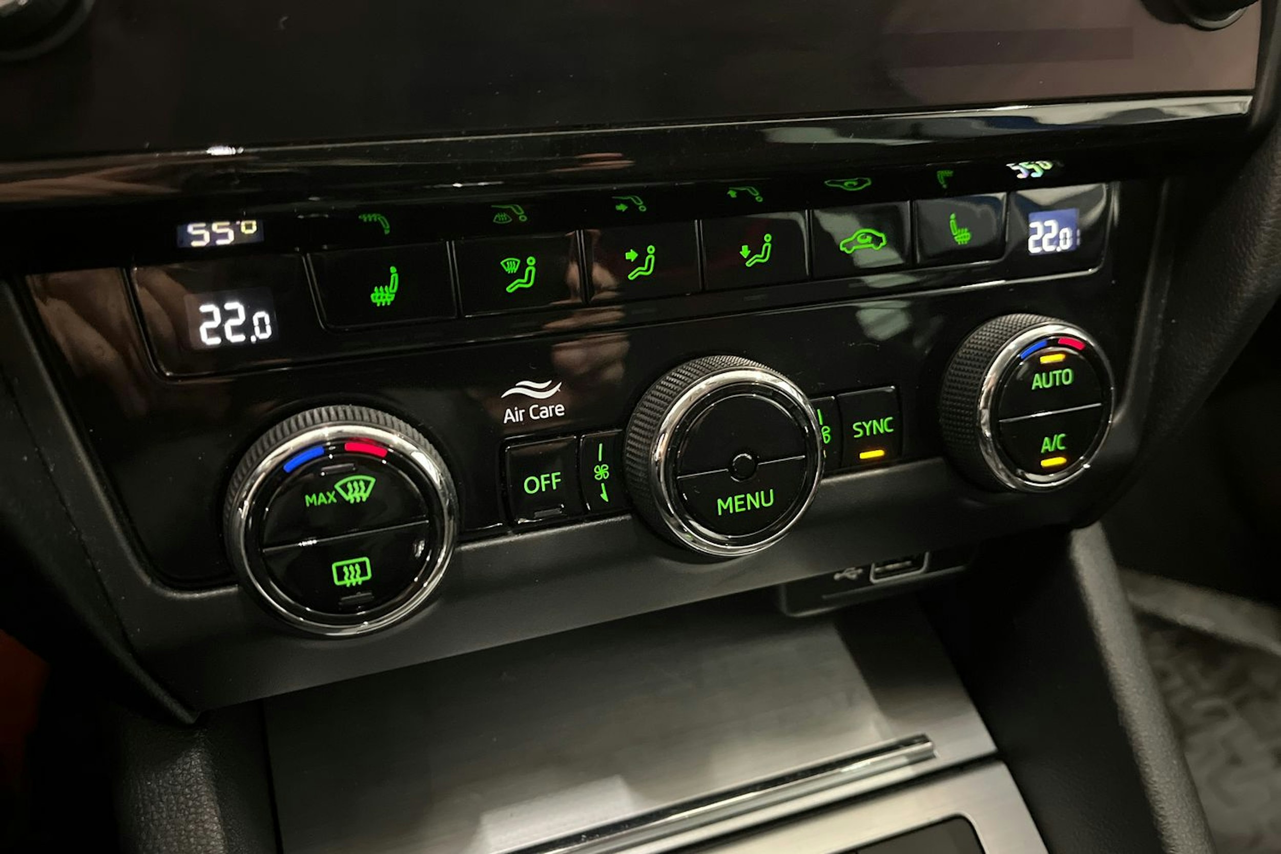 sininen Skoda Octavia 2018 kuva 25.