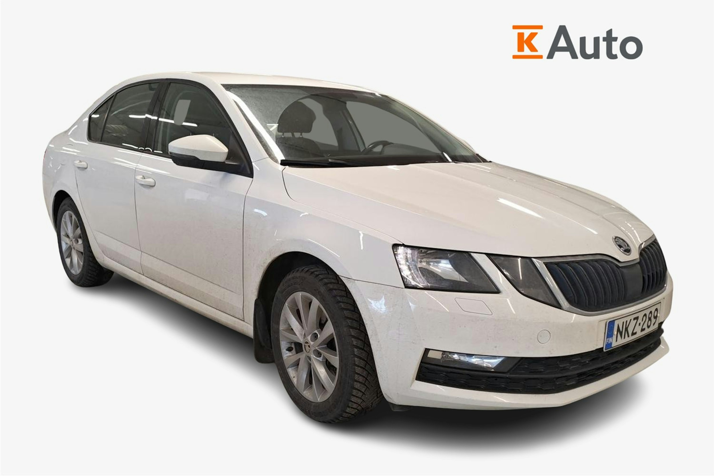 valkoinen Skoda Octavia 2018 kuva 1.