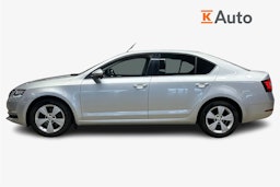 harmaa Skoda Octavia 2018 kuva 6.