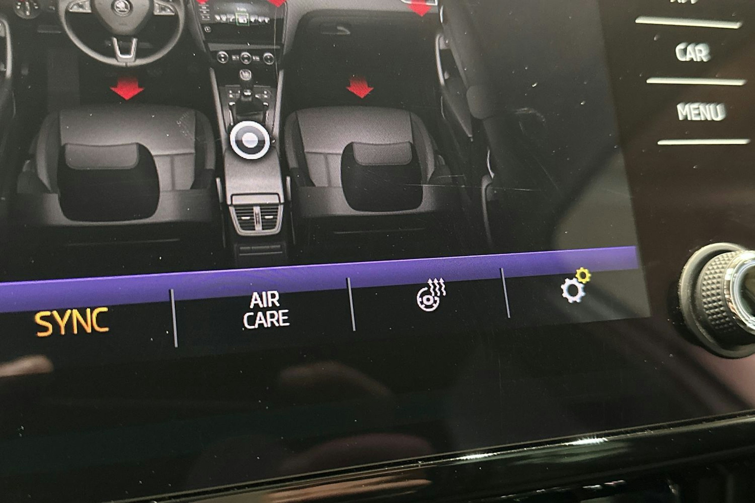 harmaa Skoda Octavia 2018 kuva 20.