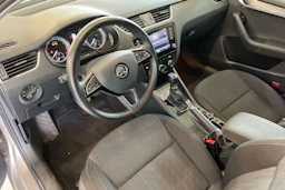 ruskea (beige) Skoda Octavia 2018 kuva 8.